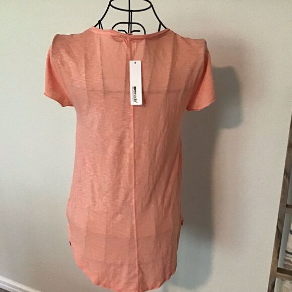 LA Made  light weight t-shirt Coral NWT - Picture 3 of 4
